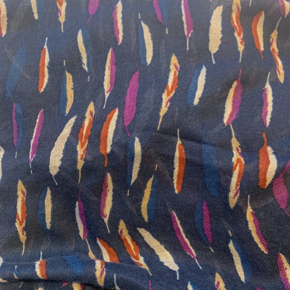 Bass Scarf - Picture 3 of 3